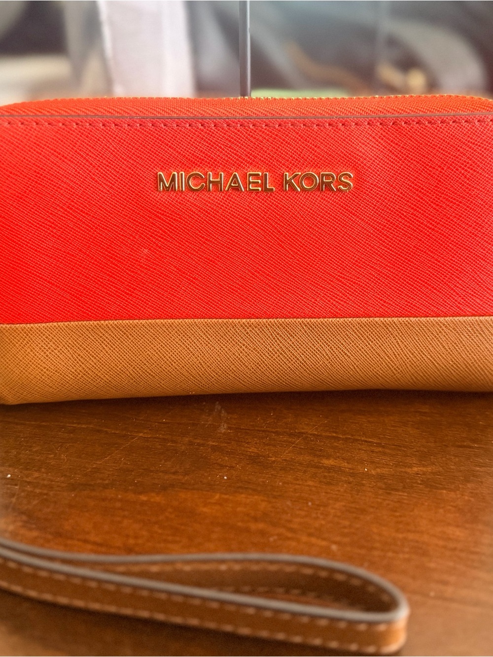 MICHAEL KORS Two-Tone Red and Tan Wristlet
